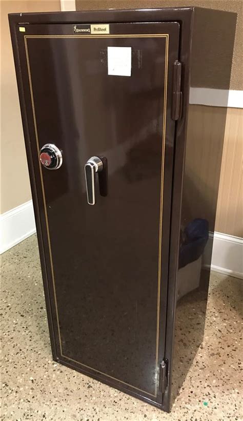When we moved the safe . . Browning e1946 gold series gun safe
